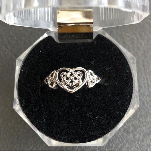 Intricate NEW Silver Tone Celtic Knot Fashion Ring size 7 - Picture 2 of 6